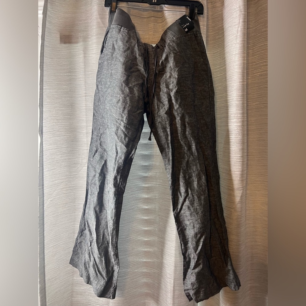 Linen - Picture 2 of 2